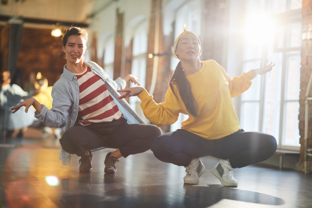 women doing hip hop dance class in edmonton